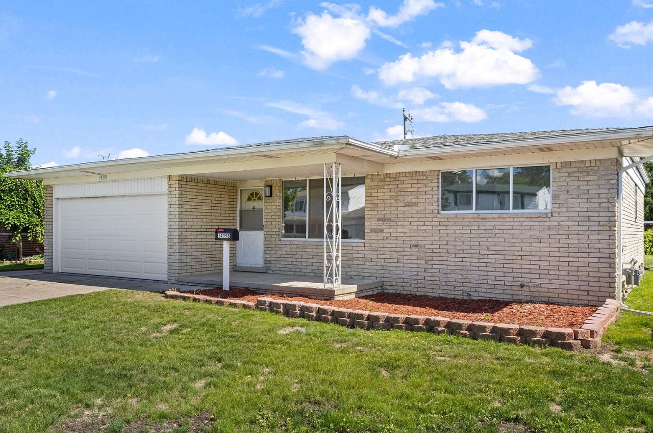 14358 Talbot Dr, Warren, MI 48088