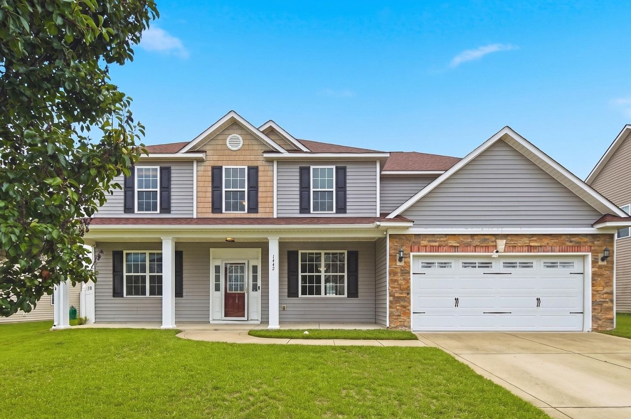 1442 Seabiscuit Drive, Parkton, NC 28371