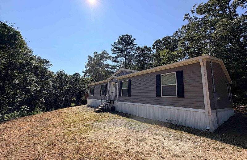 135 Oakview Dr, Ashville, AL 35953