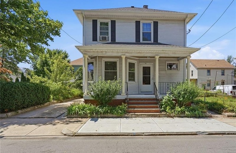 110 Mount Pleasant Ave, Providence, RI 02908