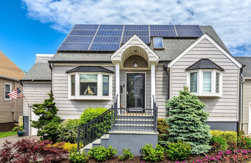650 S 9th Street, Lindenhurst, NY 11757
